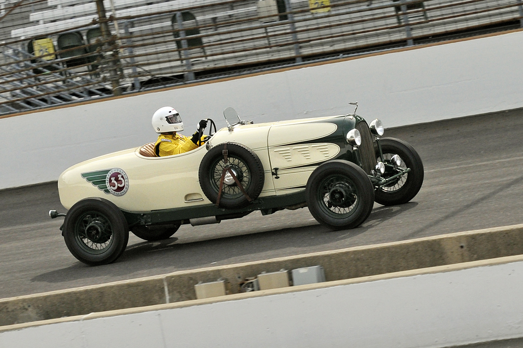 '32 Plymouth Dirt Track