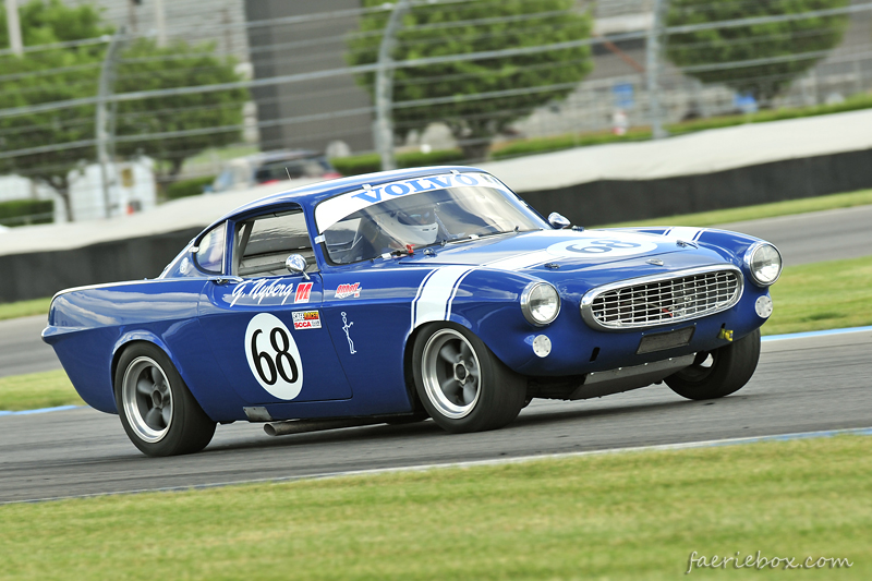 '65 Volvo P1800S