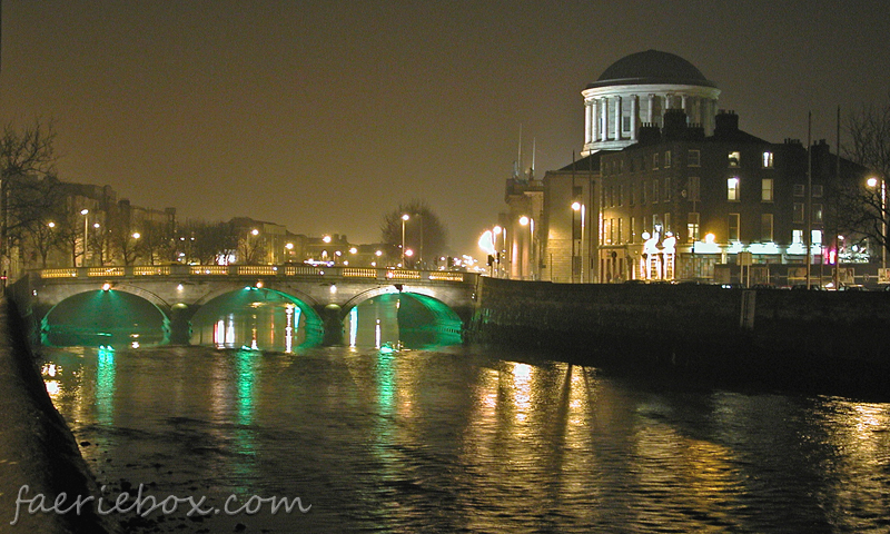 Four Courts & the Liffey