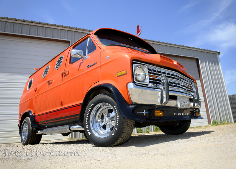 '75 Dodge B200