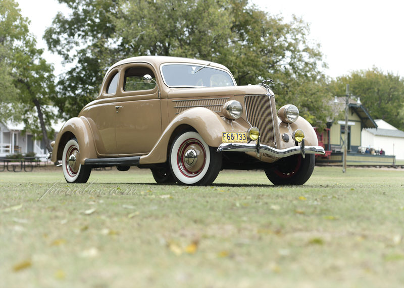 '36 Ford Model 68 Business Coupe