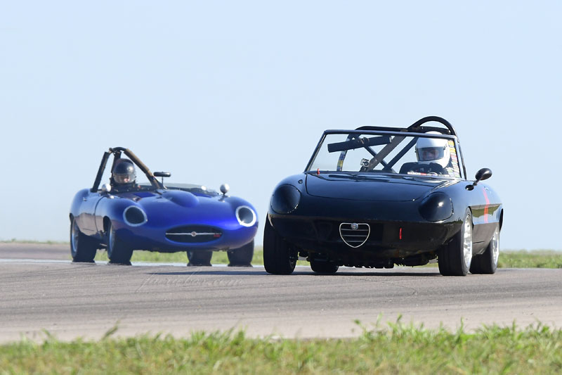 '72 Alfa Spider & '62 Jag E-type